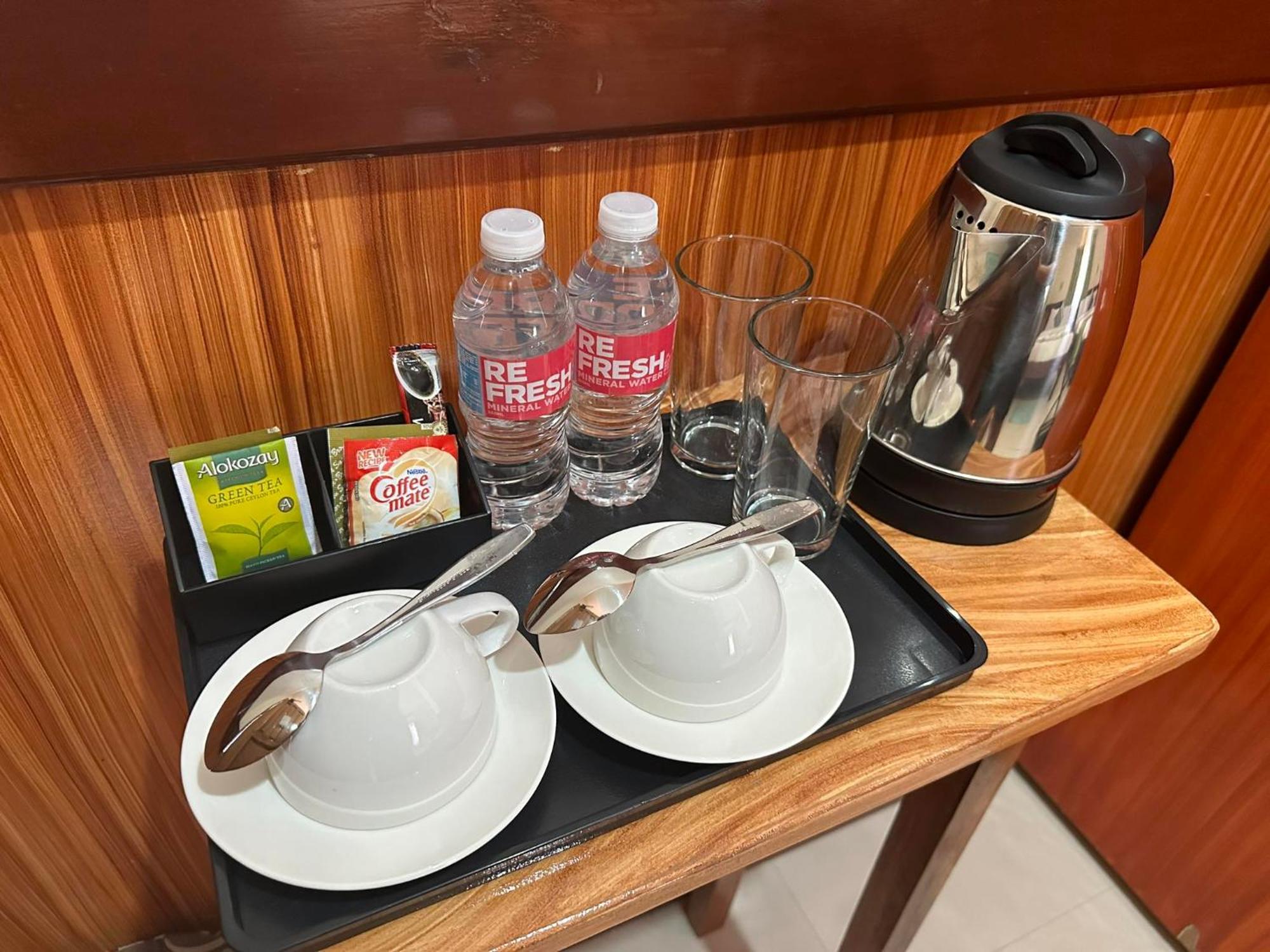 Desert Rose Beach Hotel Эль-Нидо Экстерьер фото